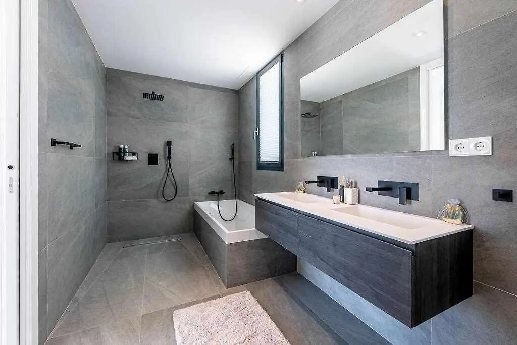 797 Holiday Rentals - Lujosa Y Moderna Villa En Puerto Marina Benalmádena