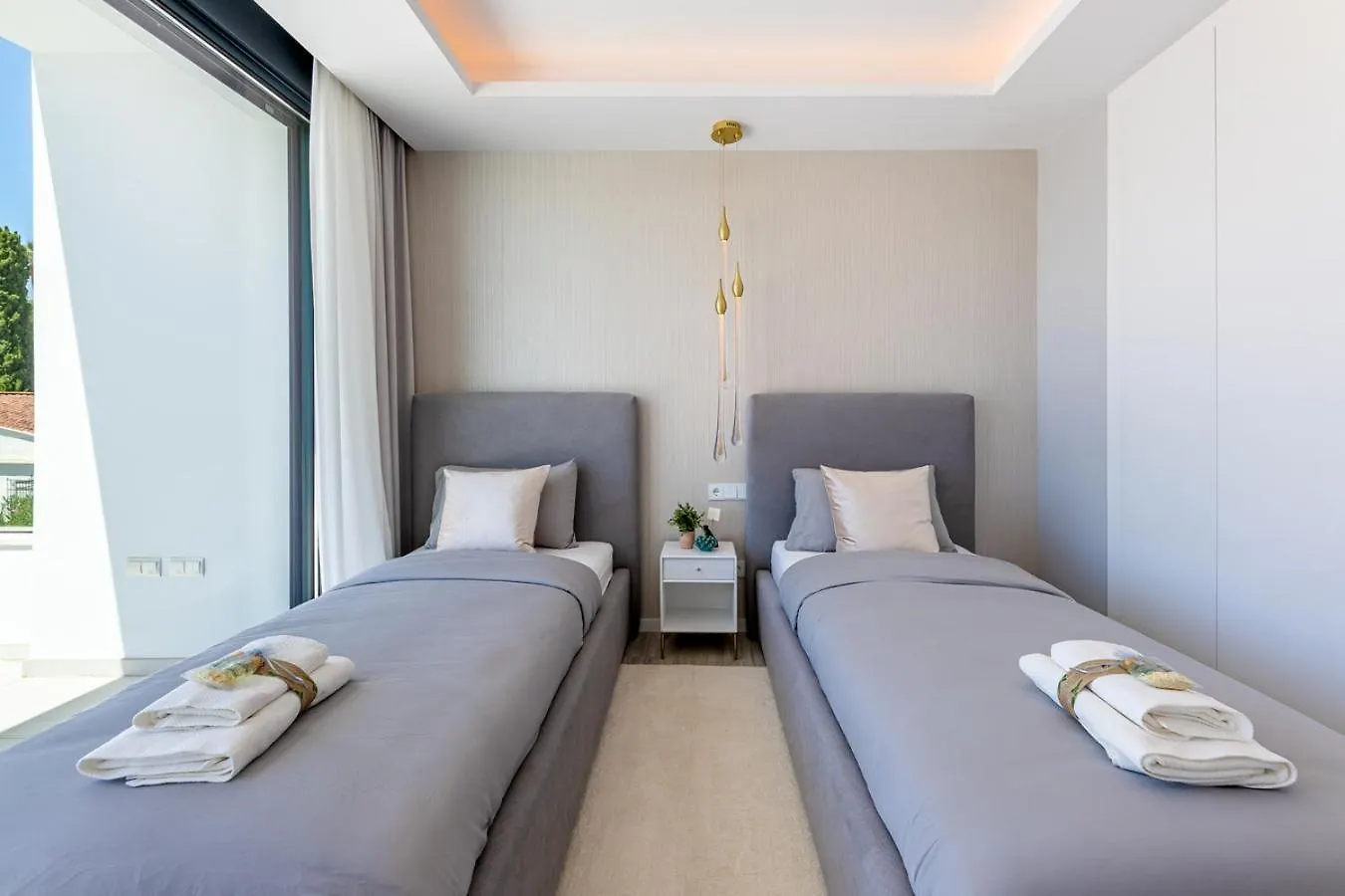 797 Holiday Rentals - Lujosa Y Moderna Villa En Puerto Marina Benalmádena Spanje